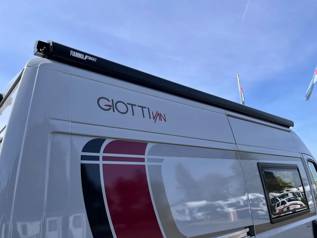 NEW Giottiline 54t Van - Image 4
