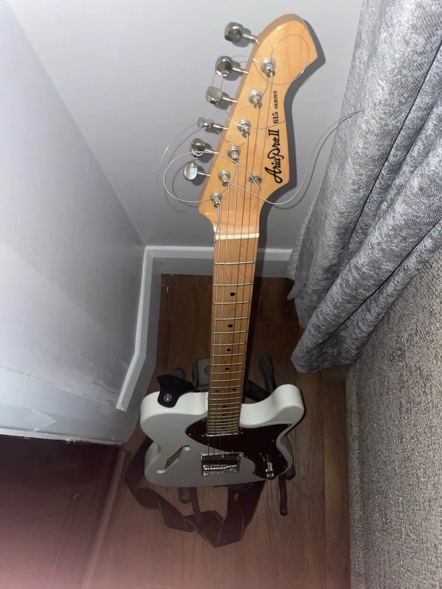 Electric guitar - Image 2