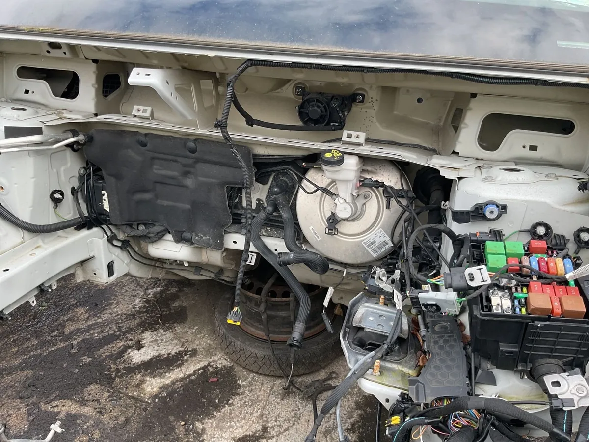 End of Life Vehicle Auction - Image 3