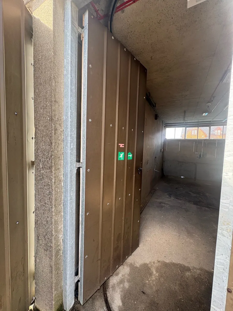 Shed/workshop doors. Galvanised frame - Image 2
