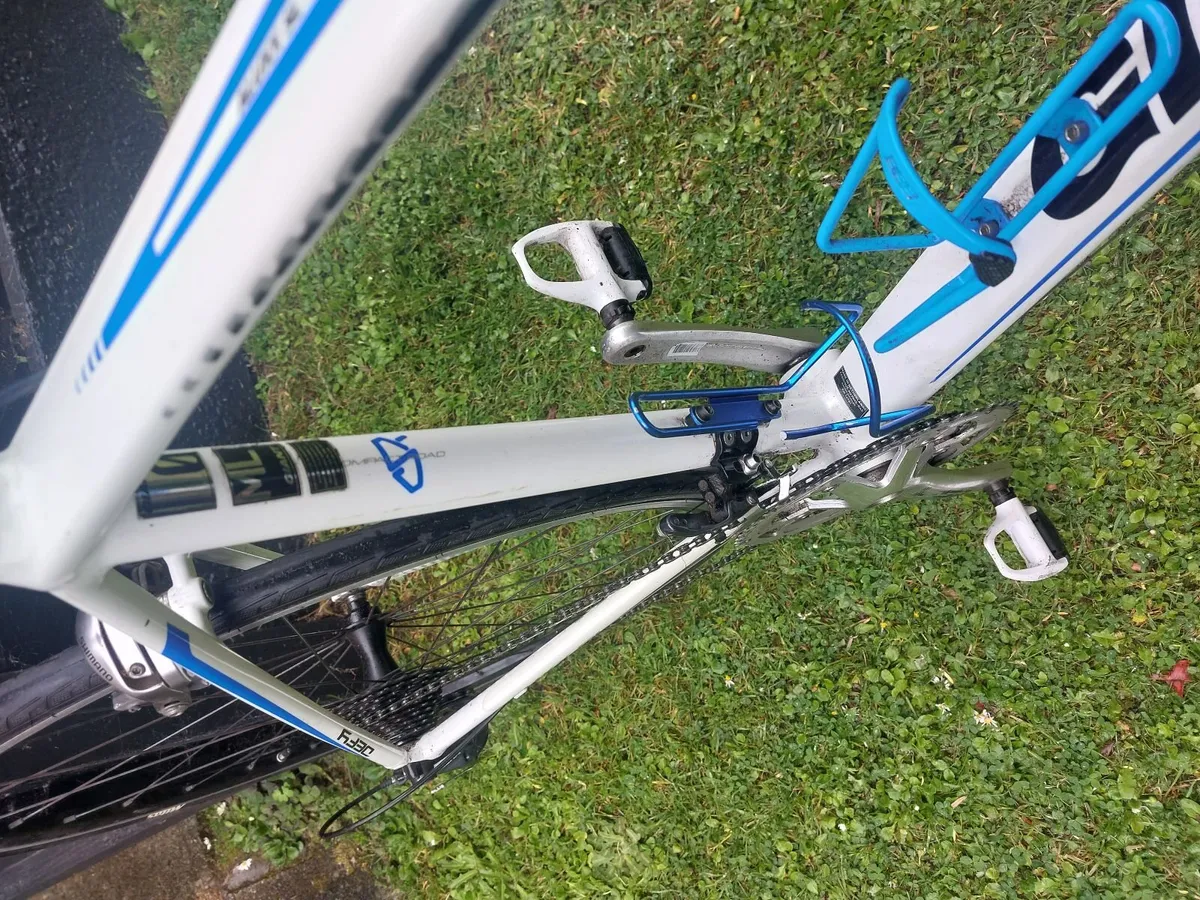 Giant Defy Alux SL – Full Ultegra 11 Speed - Image 4