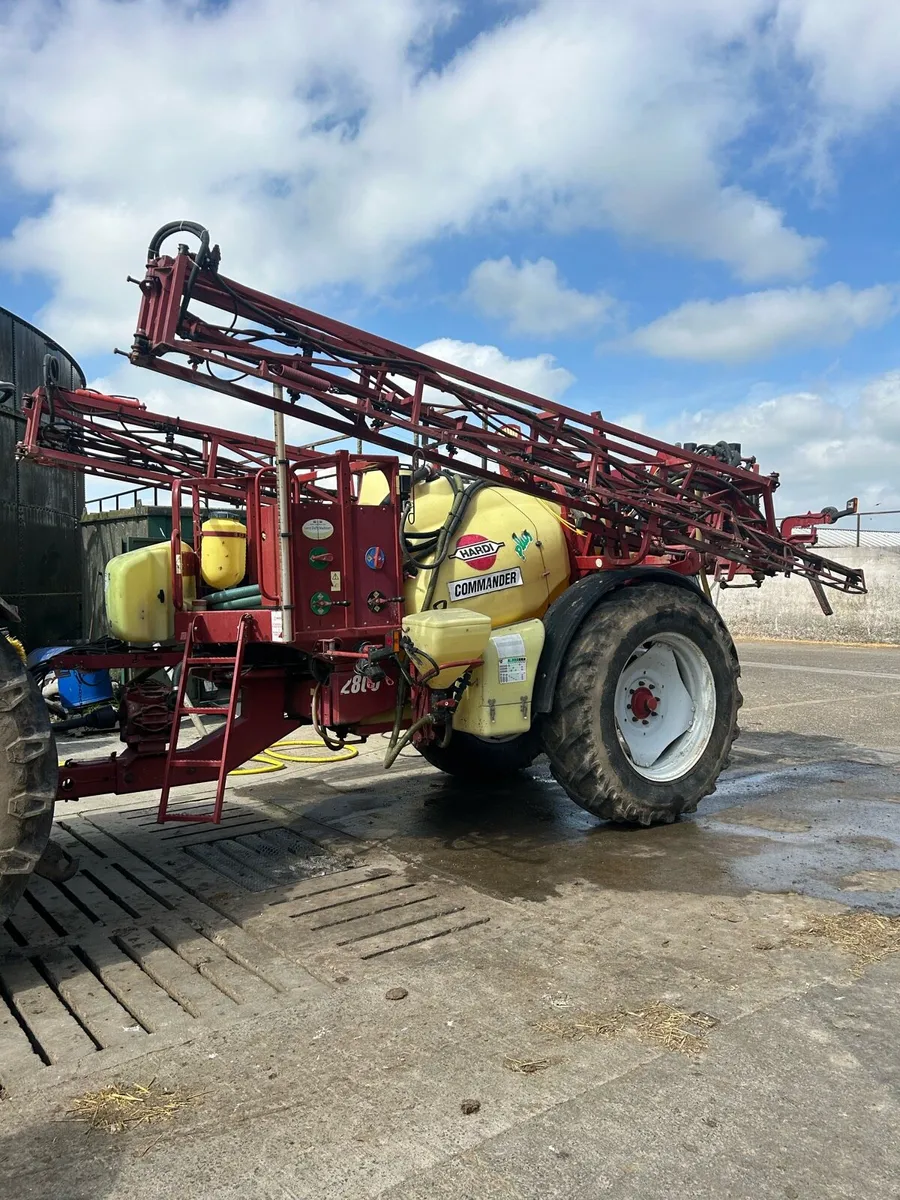 Hardi Commander Plus 24M Boom - Image 1