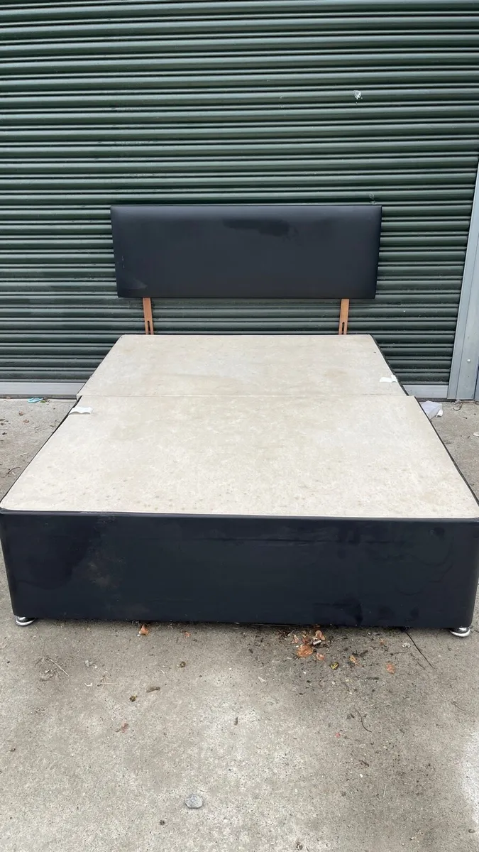 Black Leather double bed - Image 1