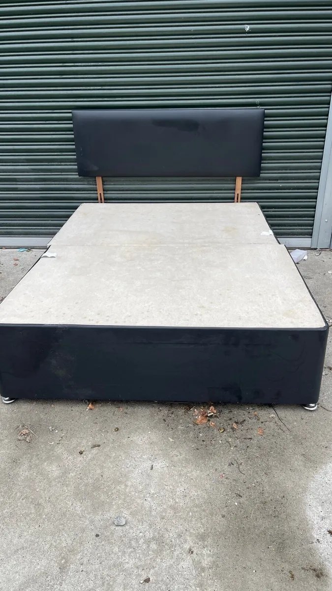 Black Leather double bed - Image 3