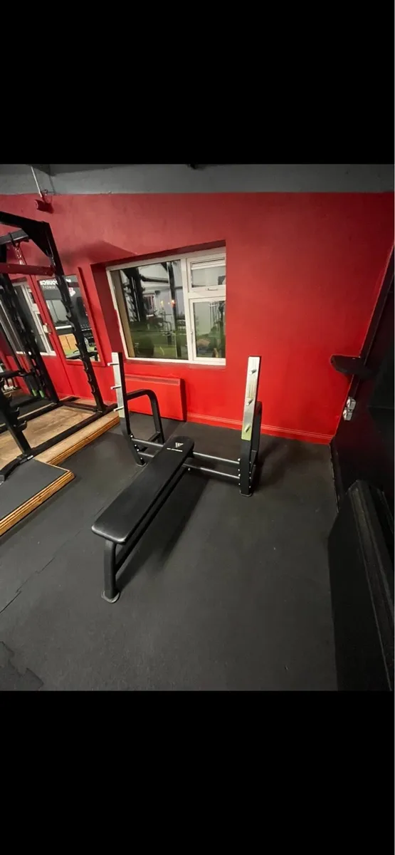 Gym bench - Image 1