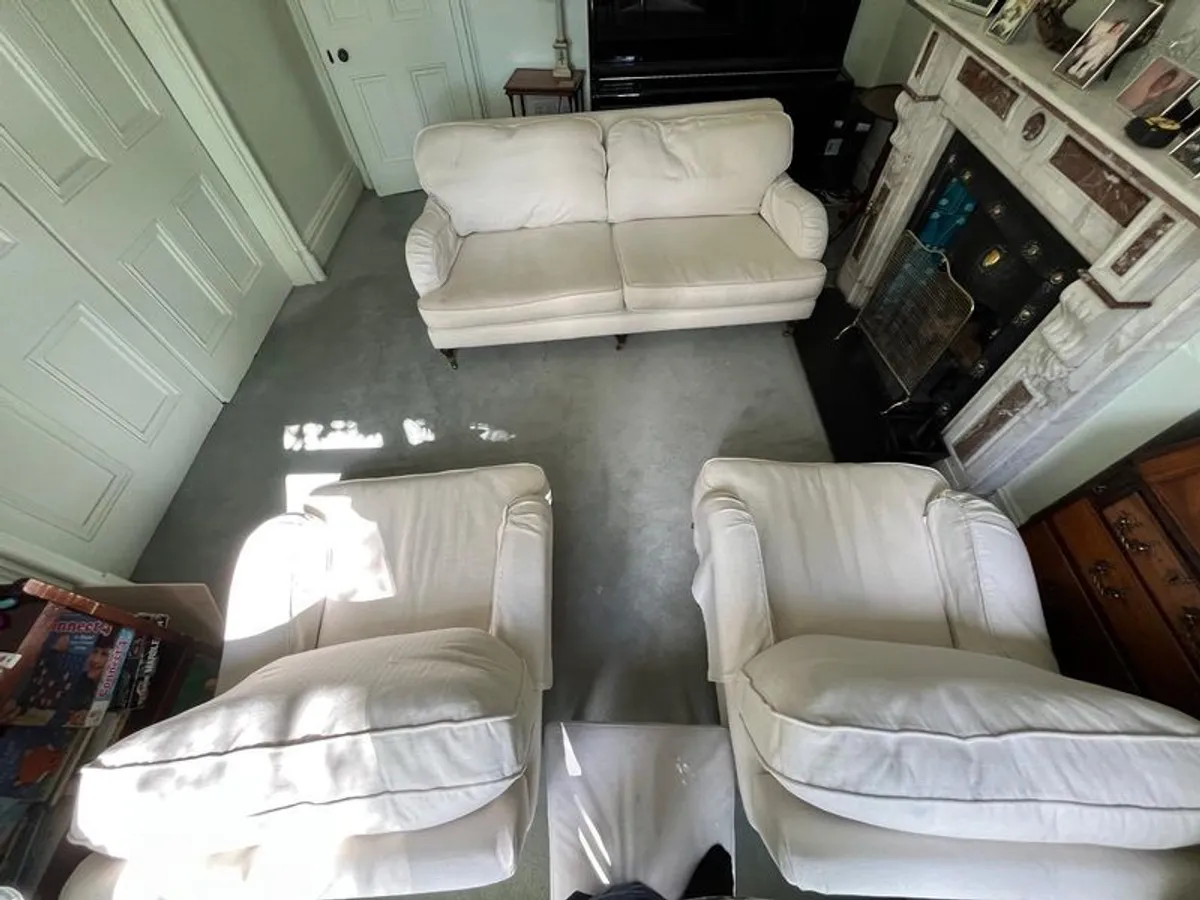 Recently reupholstered suite - Image 3