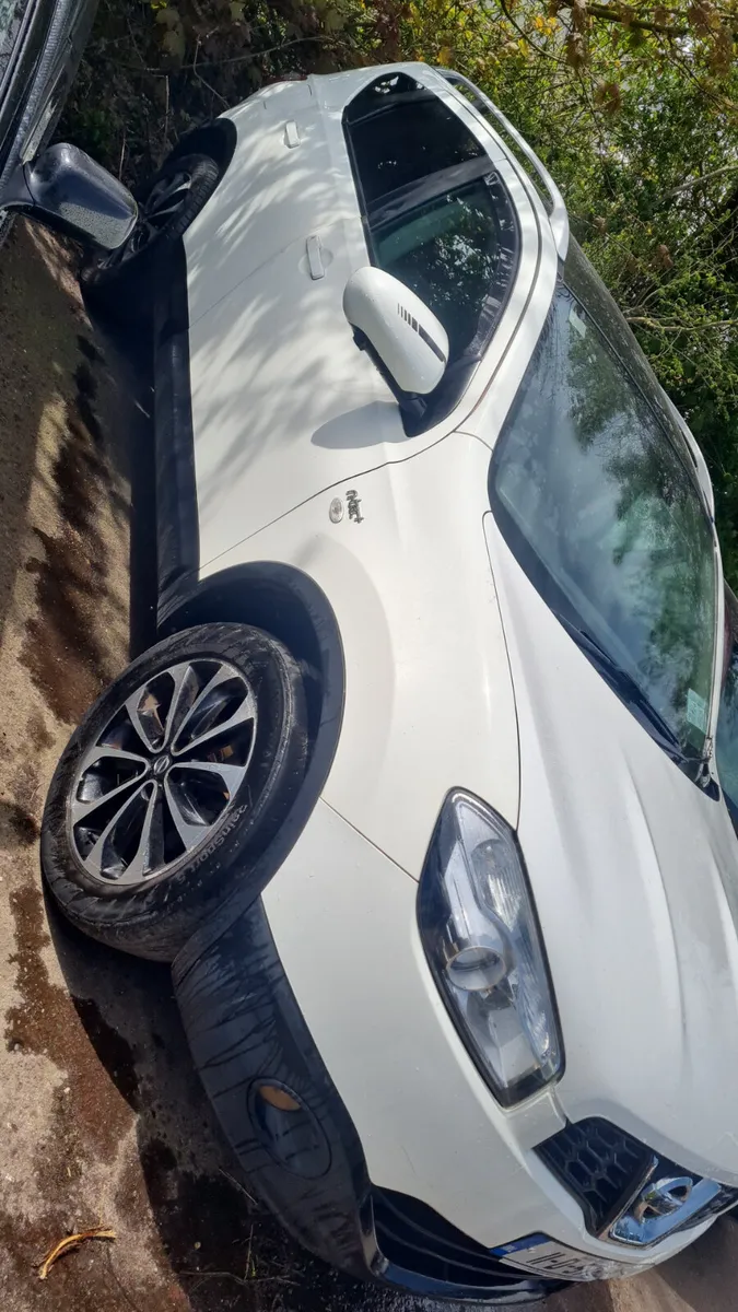 2011 Qashqai 1.5Dci needs engine repair - Image 2