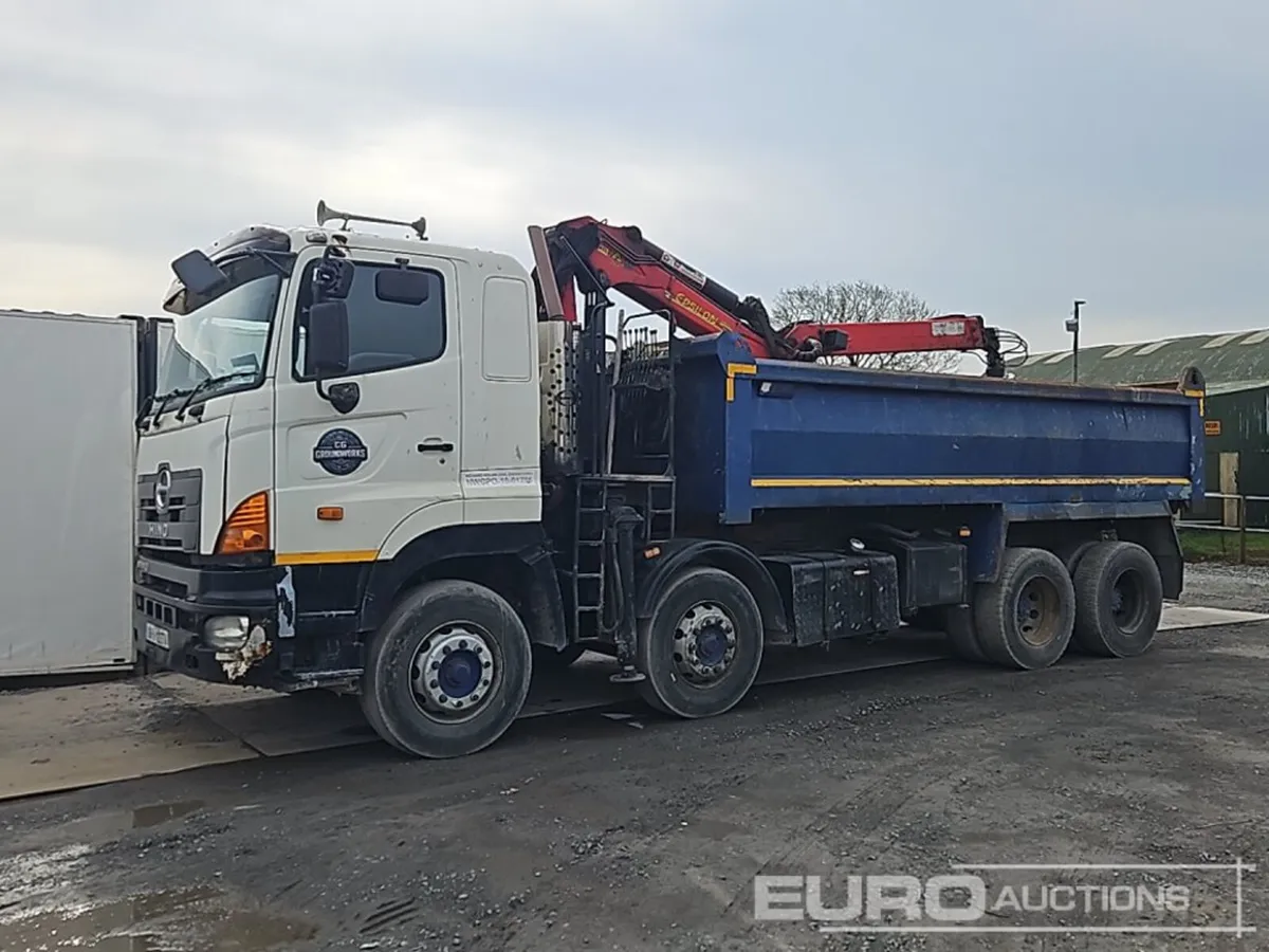 2008 Hino 8x4 Tipper Grab Lorry - Image 1