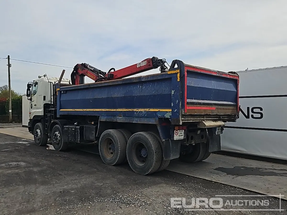 2008 Hino 8x4 Tipper Grab Lorry - Image 3