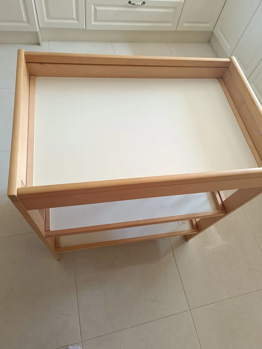 Changing Table - Image 3