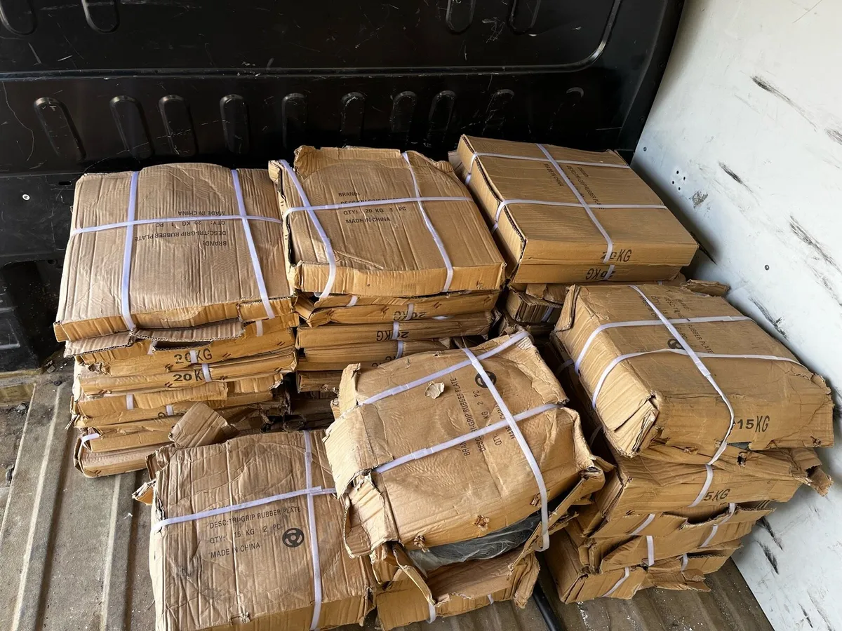 New: Olympic bumper round rubber weight plates - Image 2