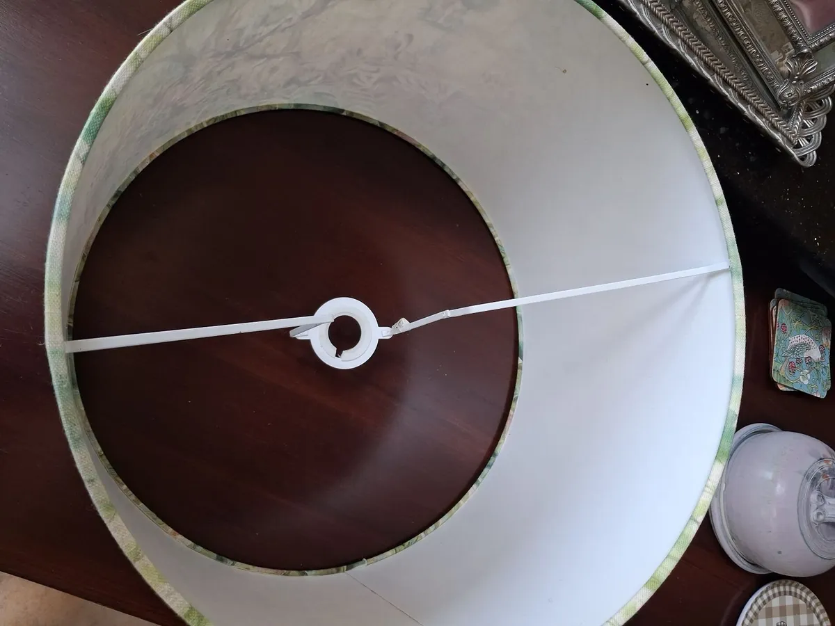 Lamp shade - Image 1