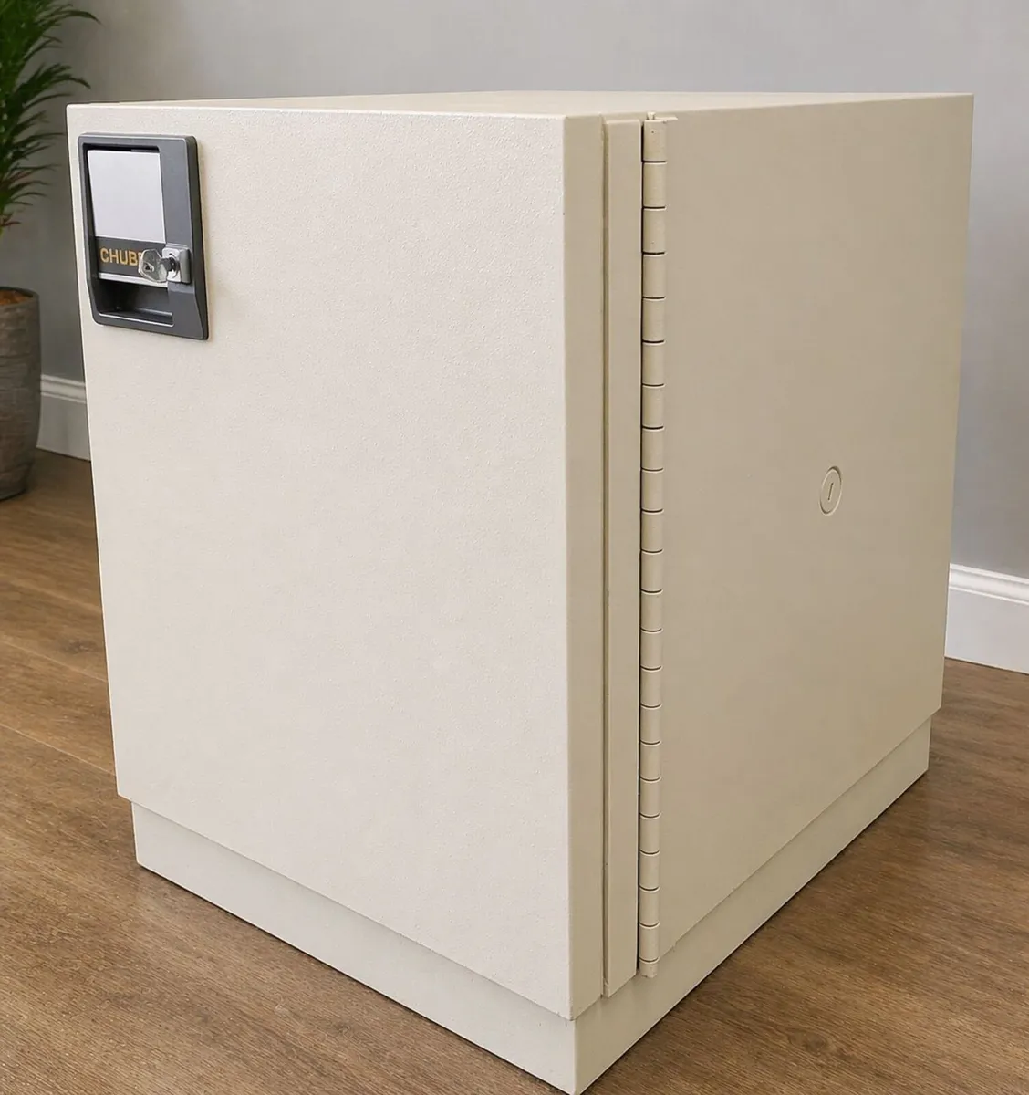 Heavy-Duty Safe - Image 2