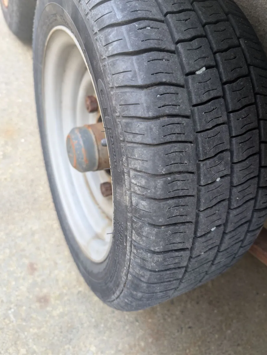 Hudson 14 Ft Tri Axle Trailer - Image 4