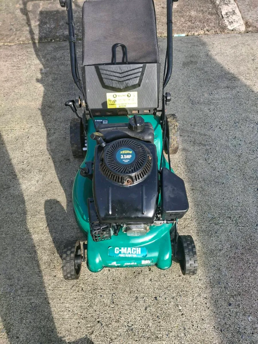 petrol   lawnmower - Image 3