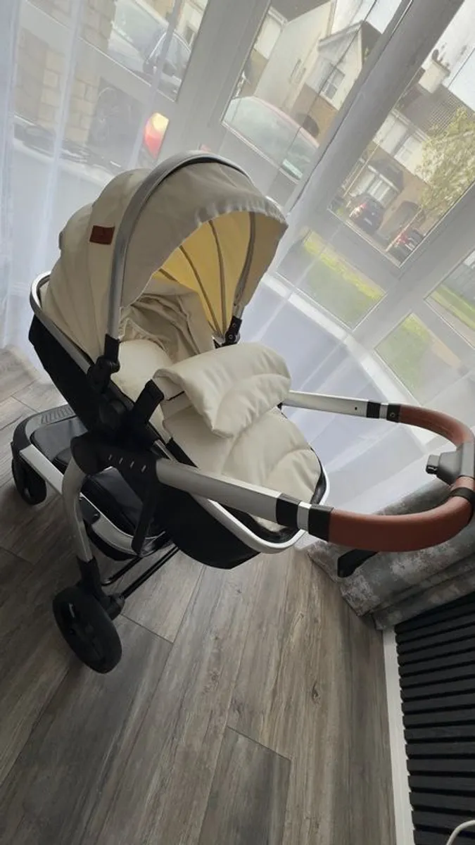 Pushchair - Image 1