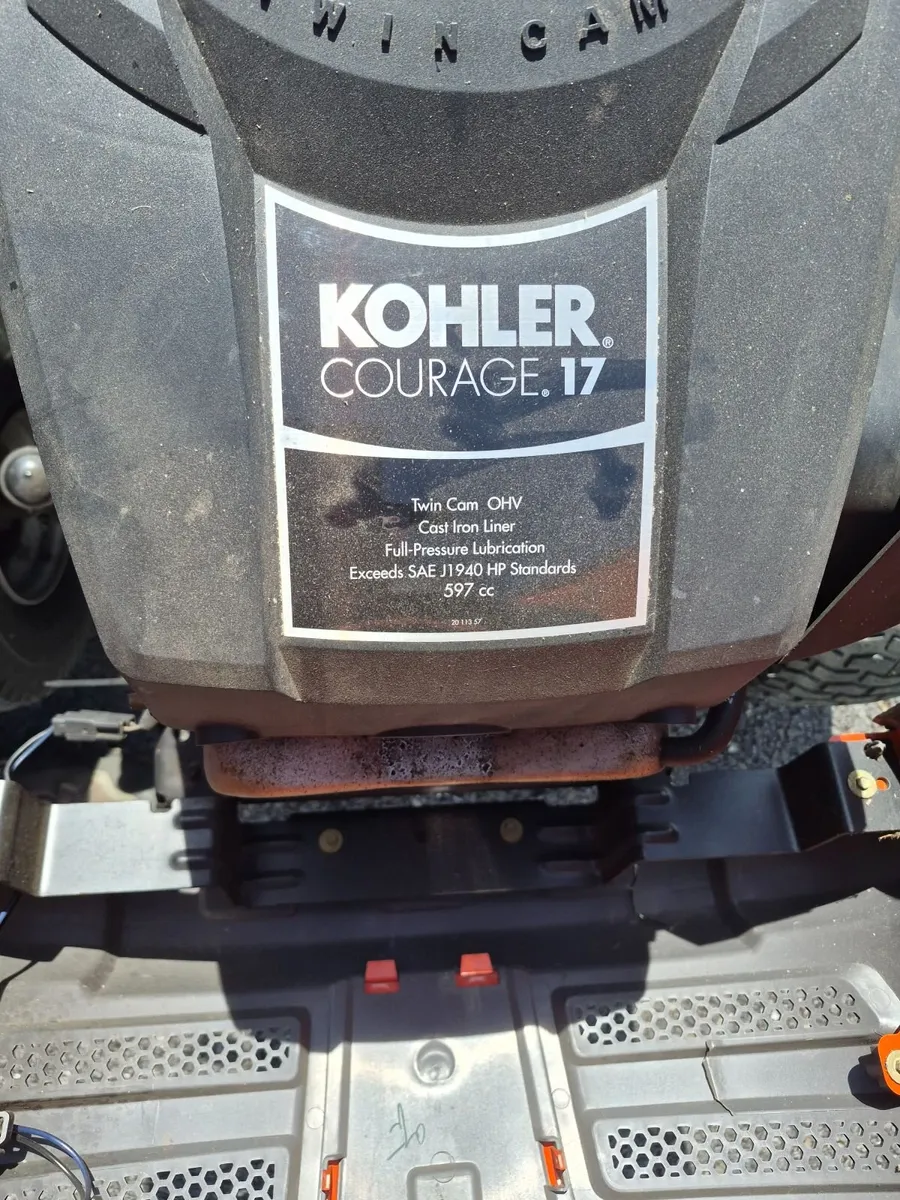 Ride on lawnmower - Image 3