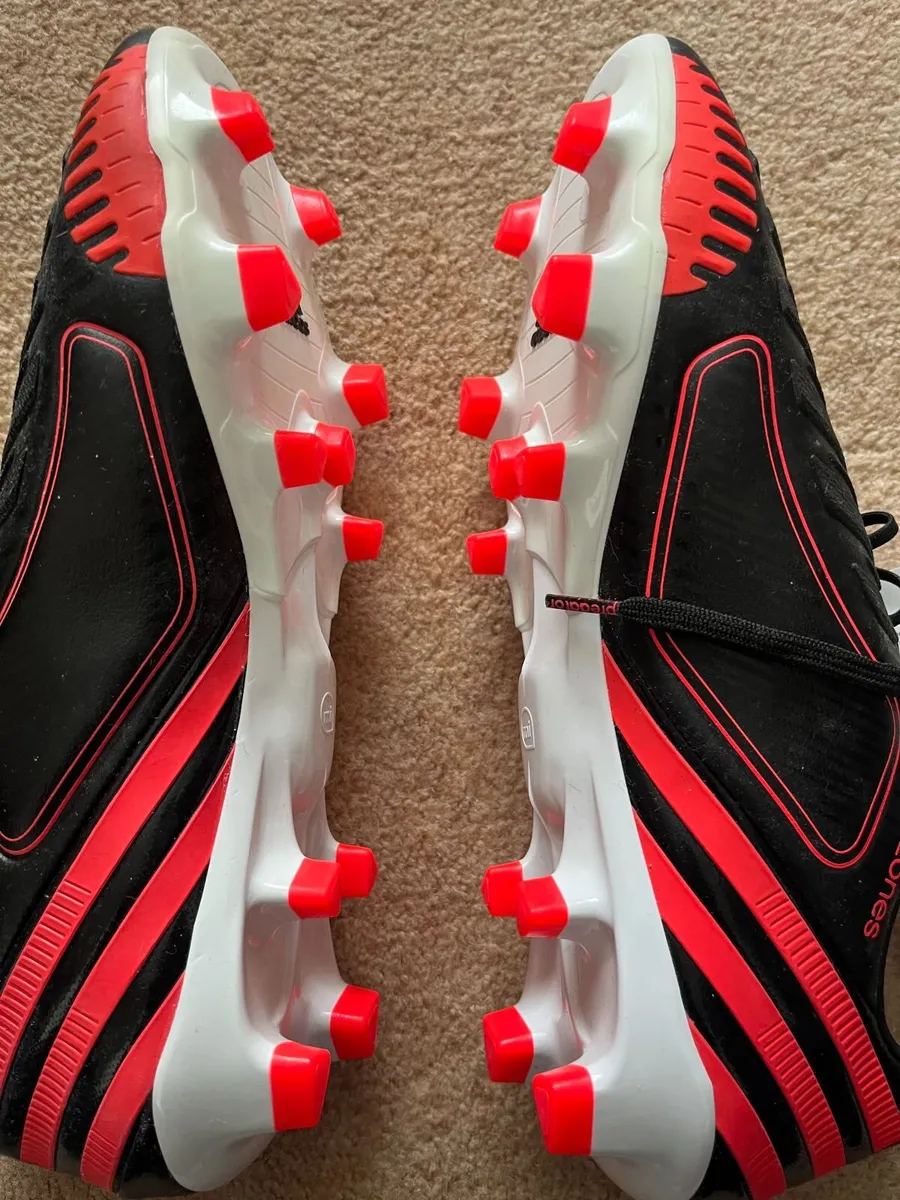 Football boots - Image 2