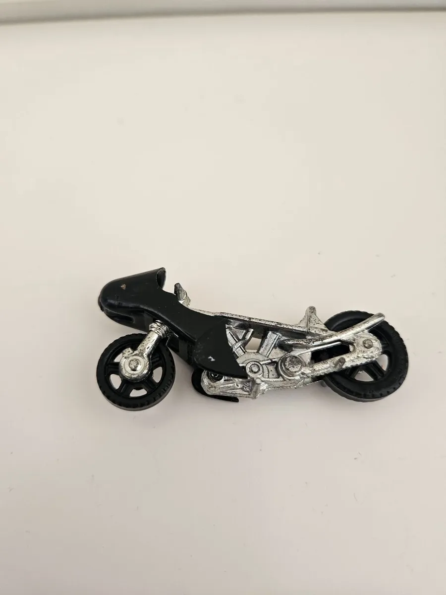 Corgi 1970's Batman Motorbike - Image 2