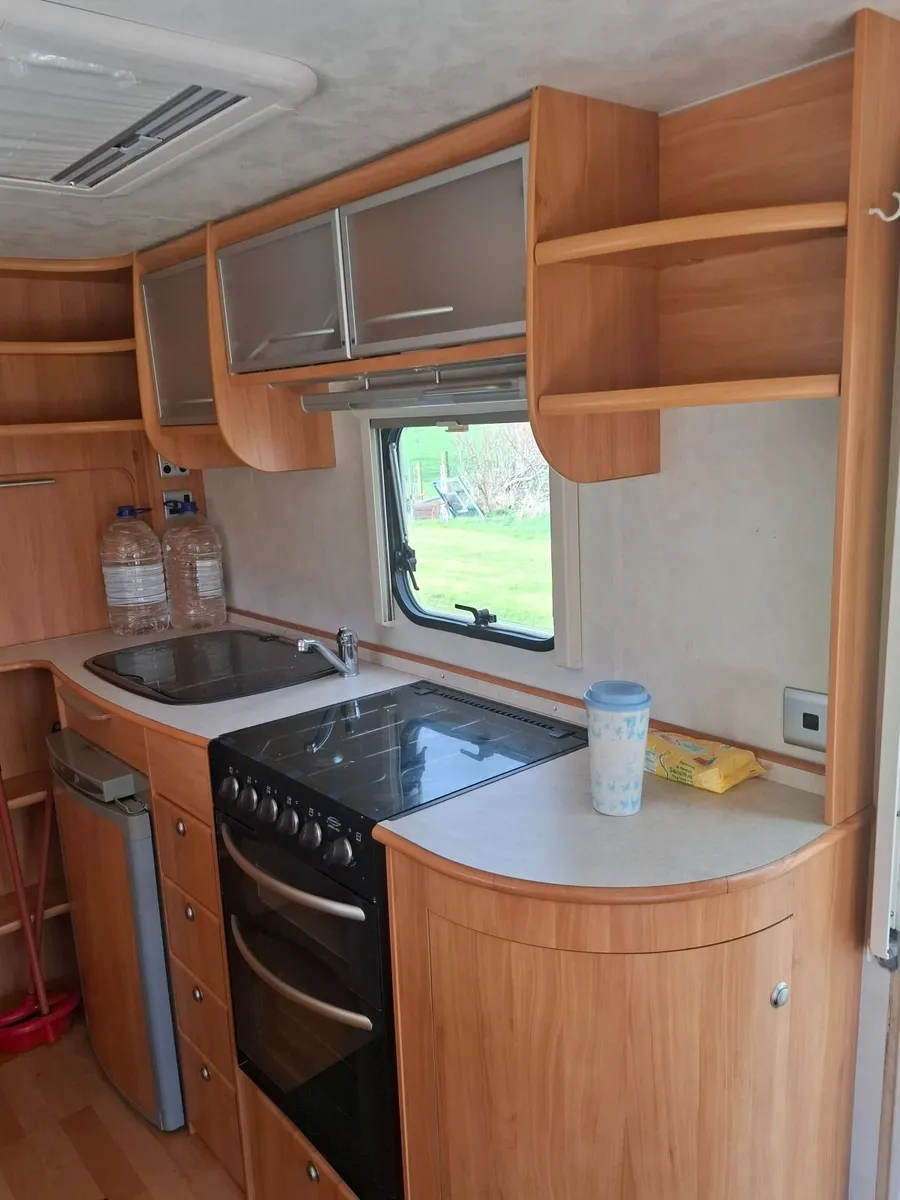 2007 Fleetwood Sonata Symphony 6 Berth Fixed Bed - Image 2