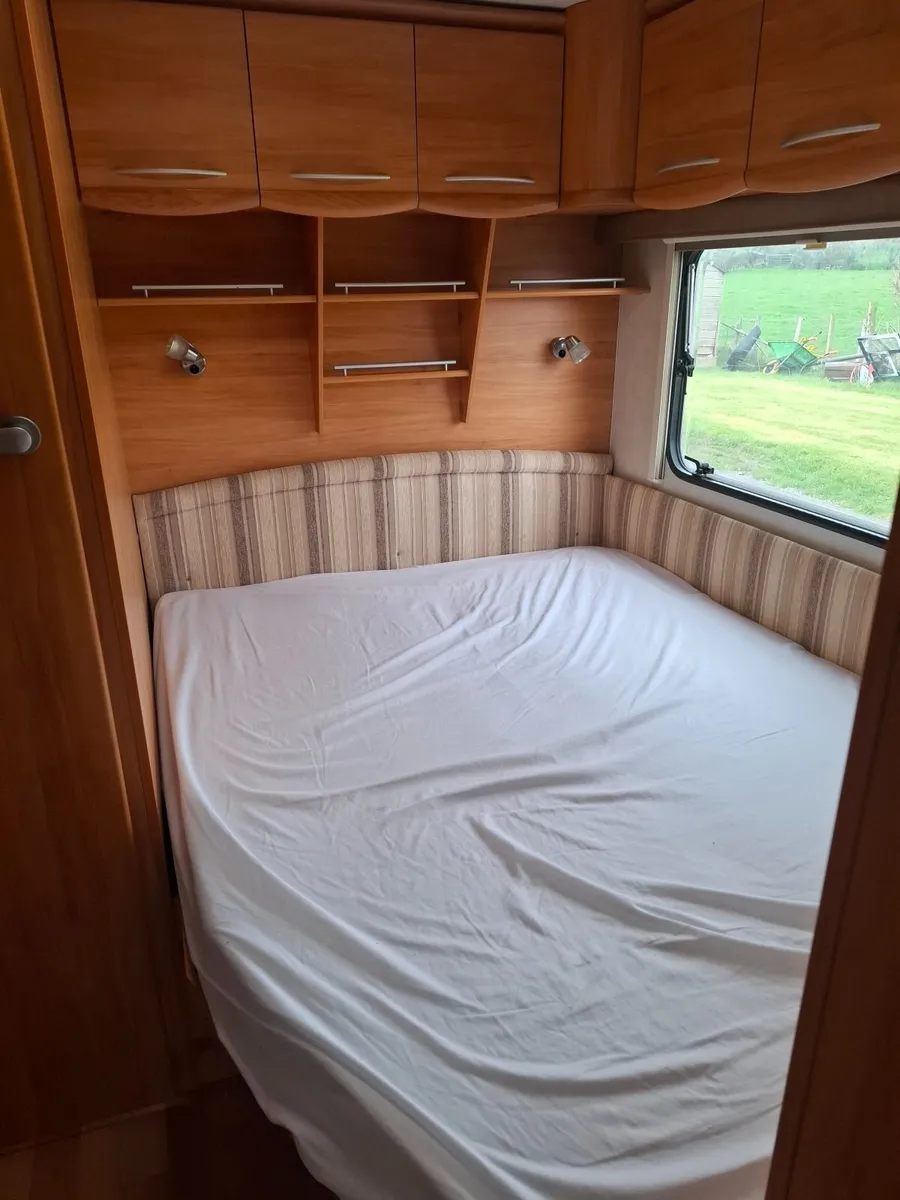 2007 Fleetwood Sonata Symphony 6 Berth Fixed Bed - Image 3
