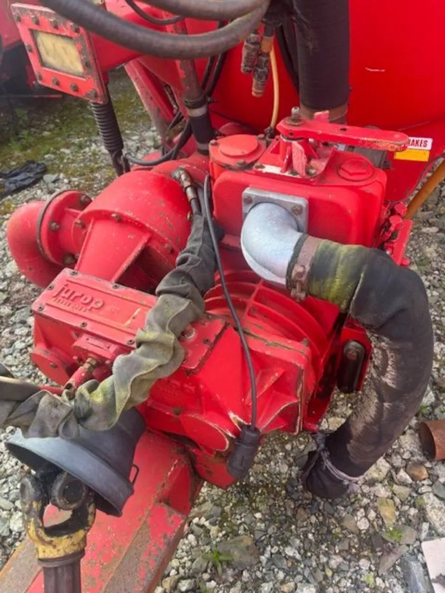 2050 Gallon Redrock Slurry Tank - Image 2