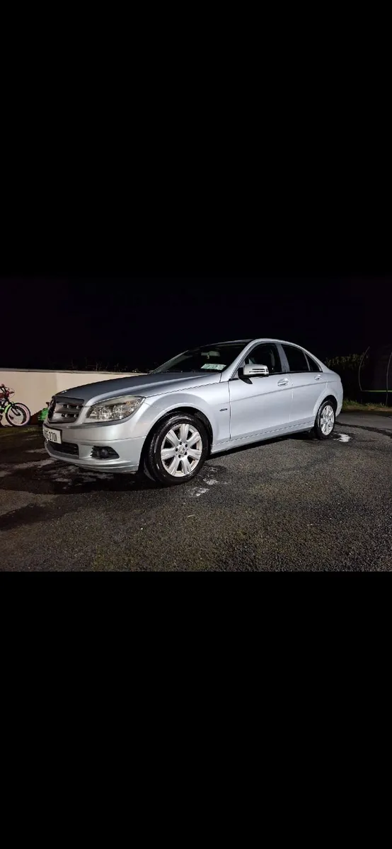 Mercedes C220 NEEDS ENGINE - Image 3