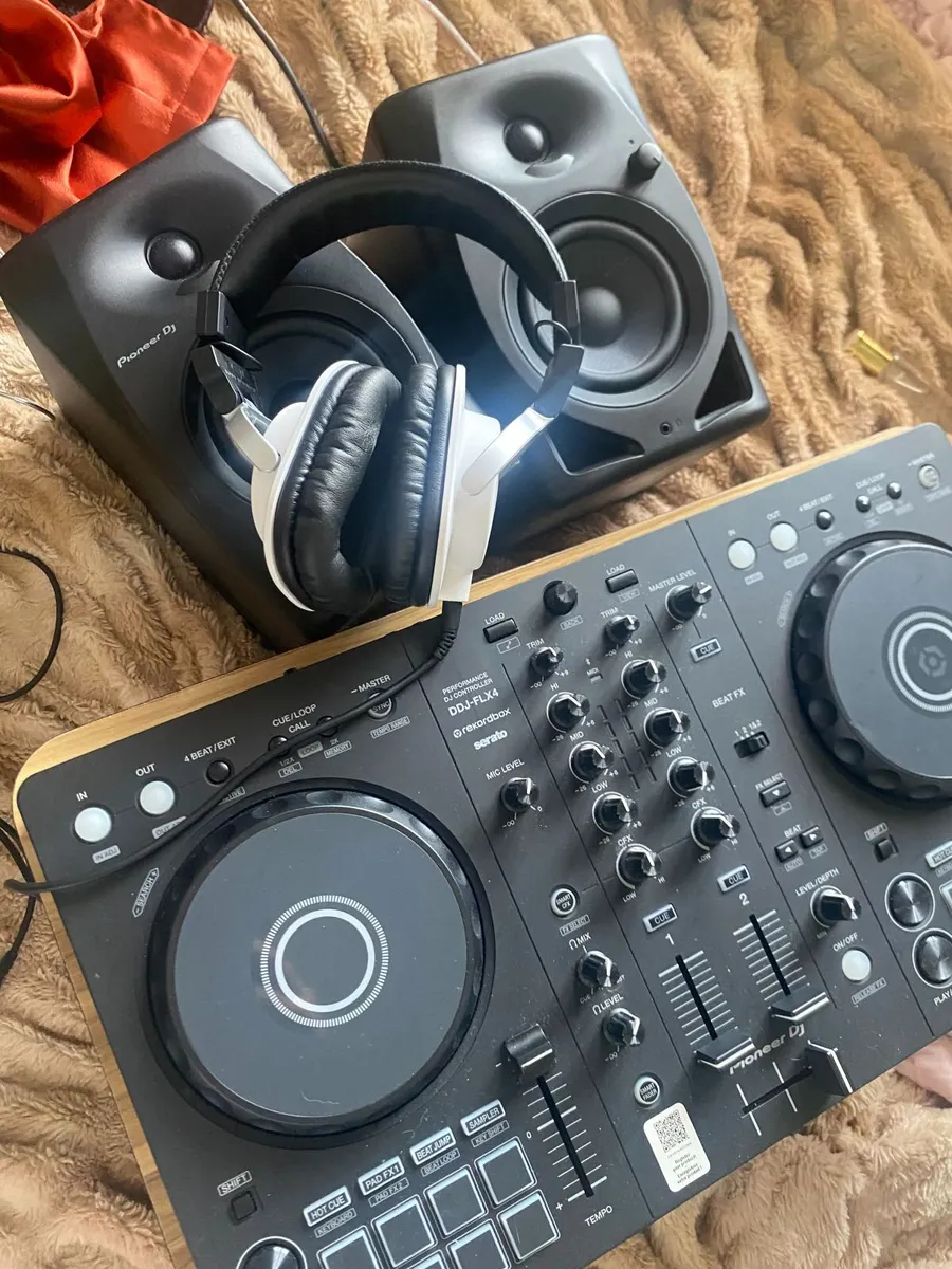 DDJ-FLX4 - 2-channel DJ controller - Bundle - Image 1