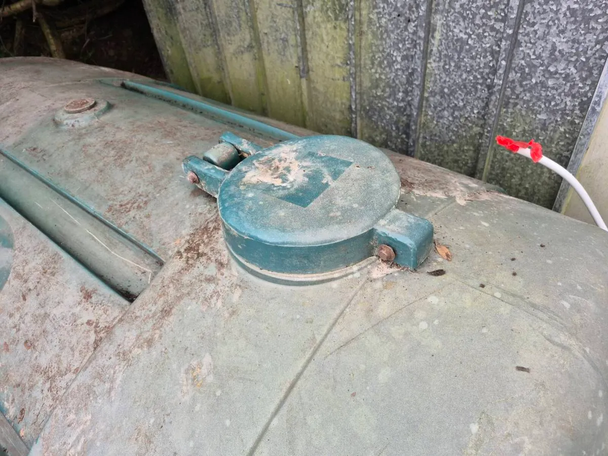 Oil tank - Image 3