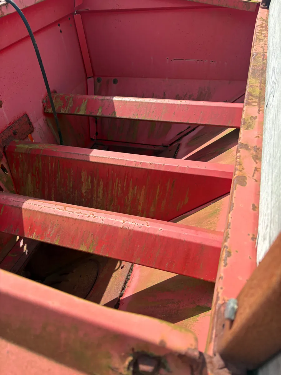 Kverneland potato planter - Image 3