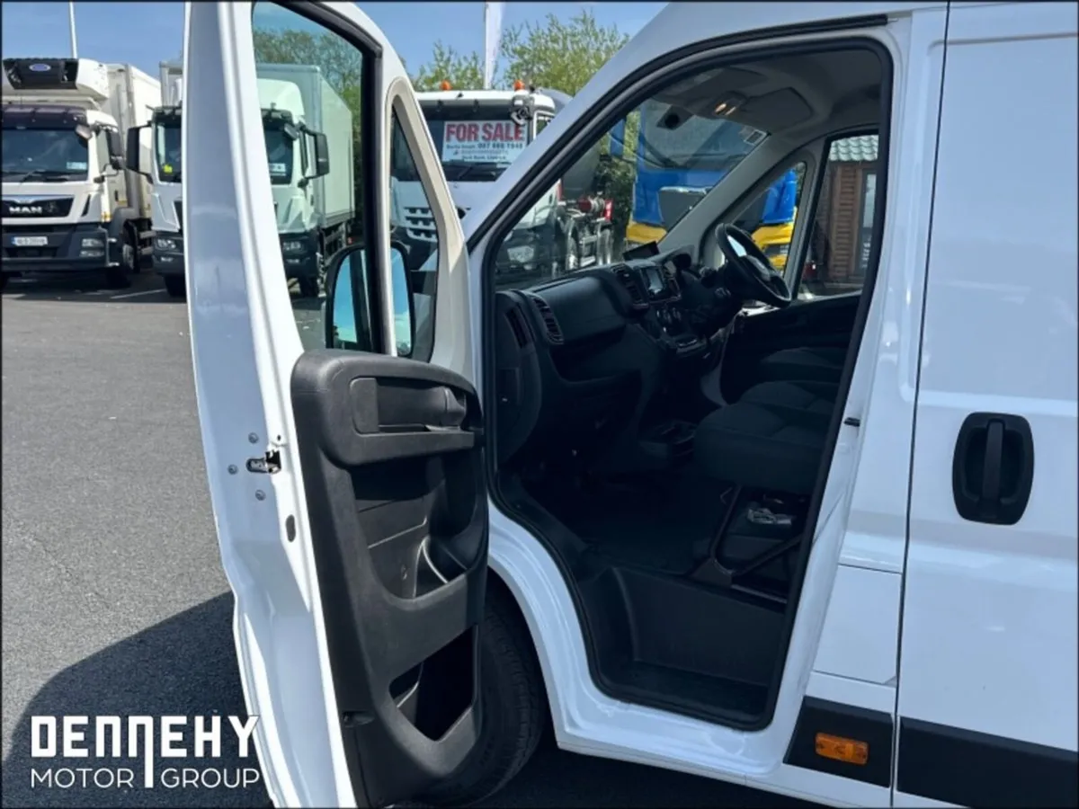 Fiat Ducato DUCATO 35 L4H2 2.2 180BHP  3DR - Image 4