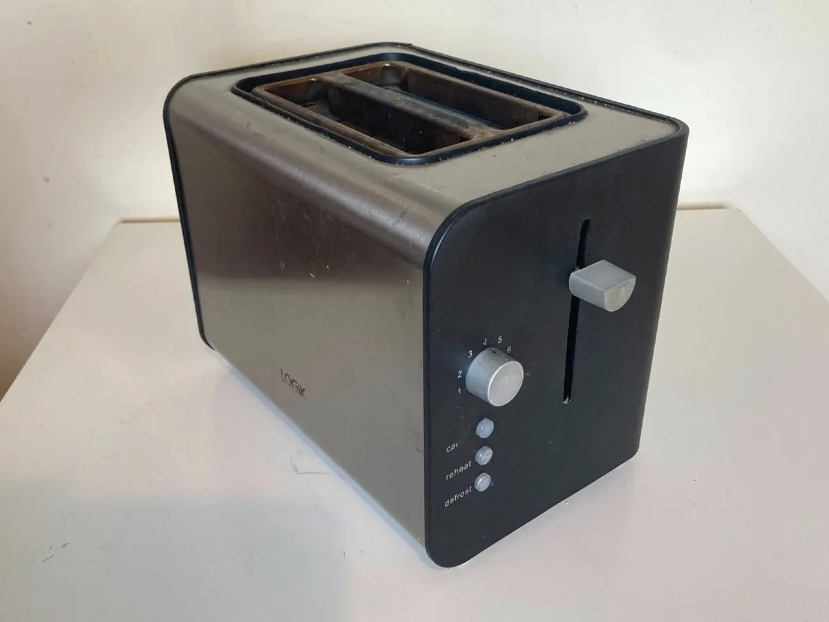 Sleek 2-Slice Electric Toaster –  Ready To Use - Image 3