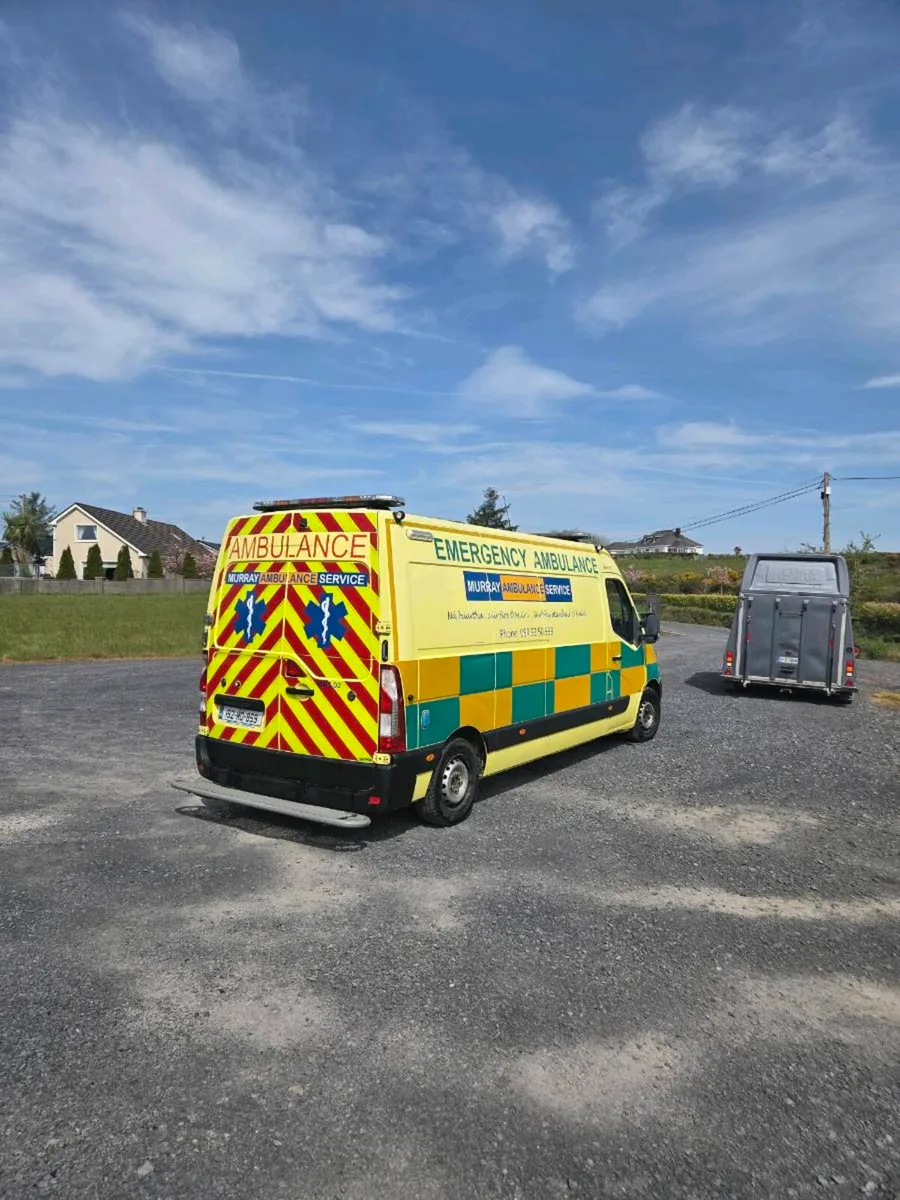 2018 Renault Master Ambulance - Image 4