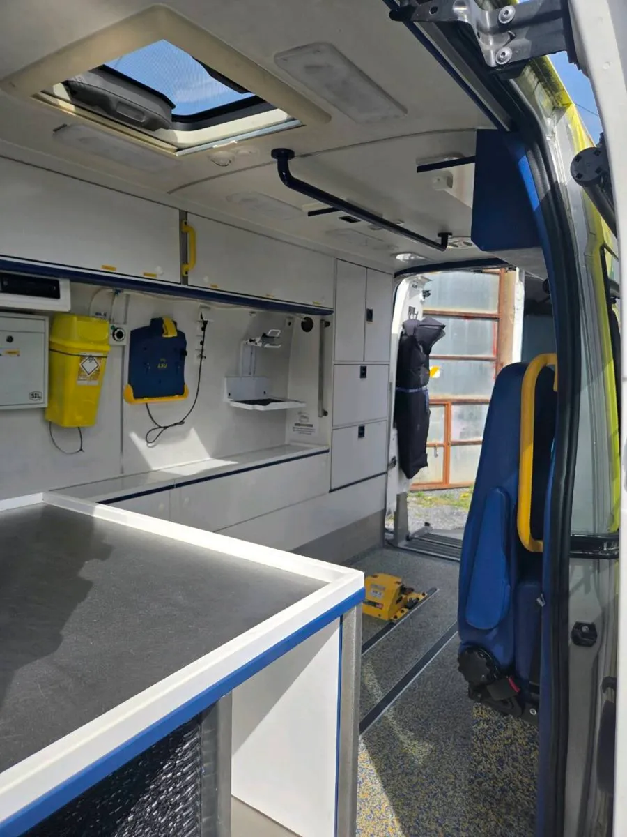 2018 Renault Master Ambulance - Image 4