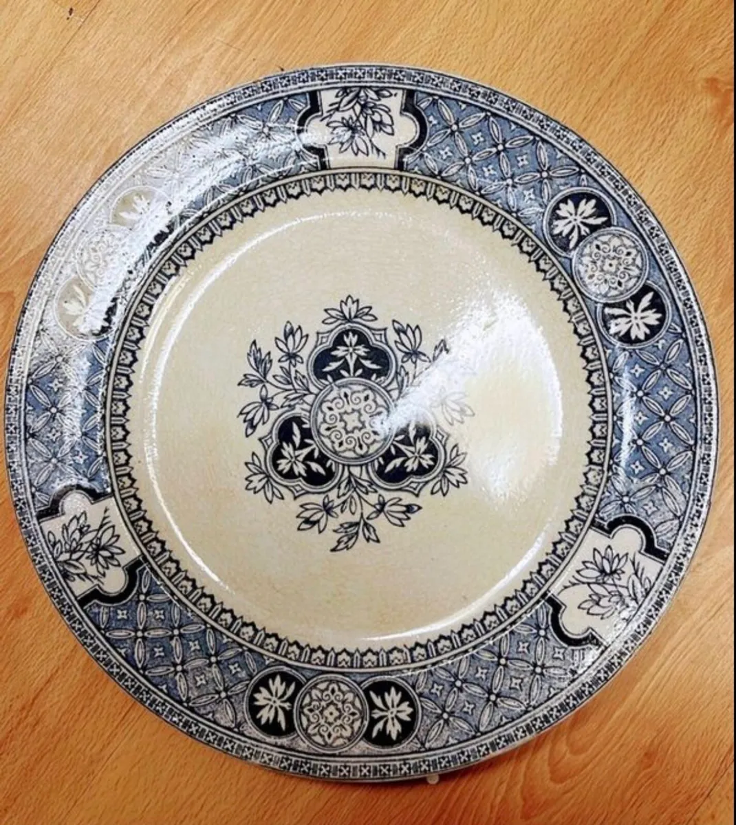 First period Belleek - Image 1