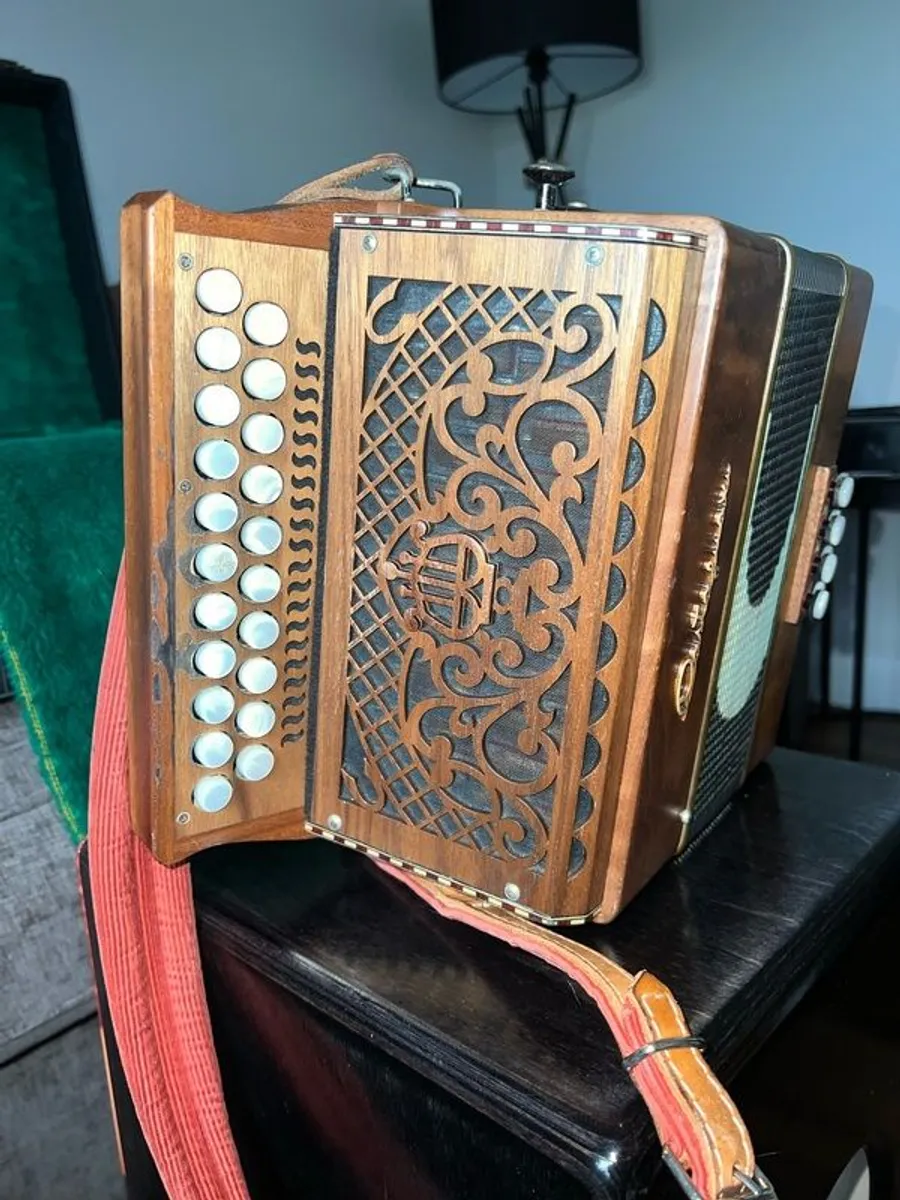 Castagnari Sharon Box for sale - Image 3