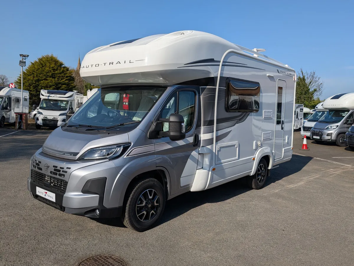 Luxury 2 Berth Motorhome - Image 1