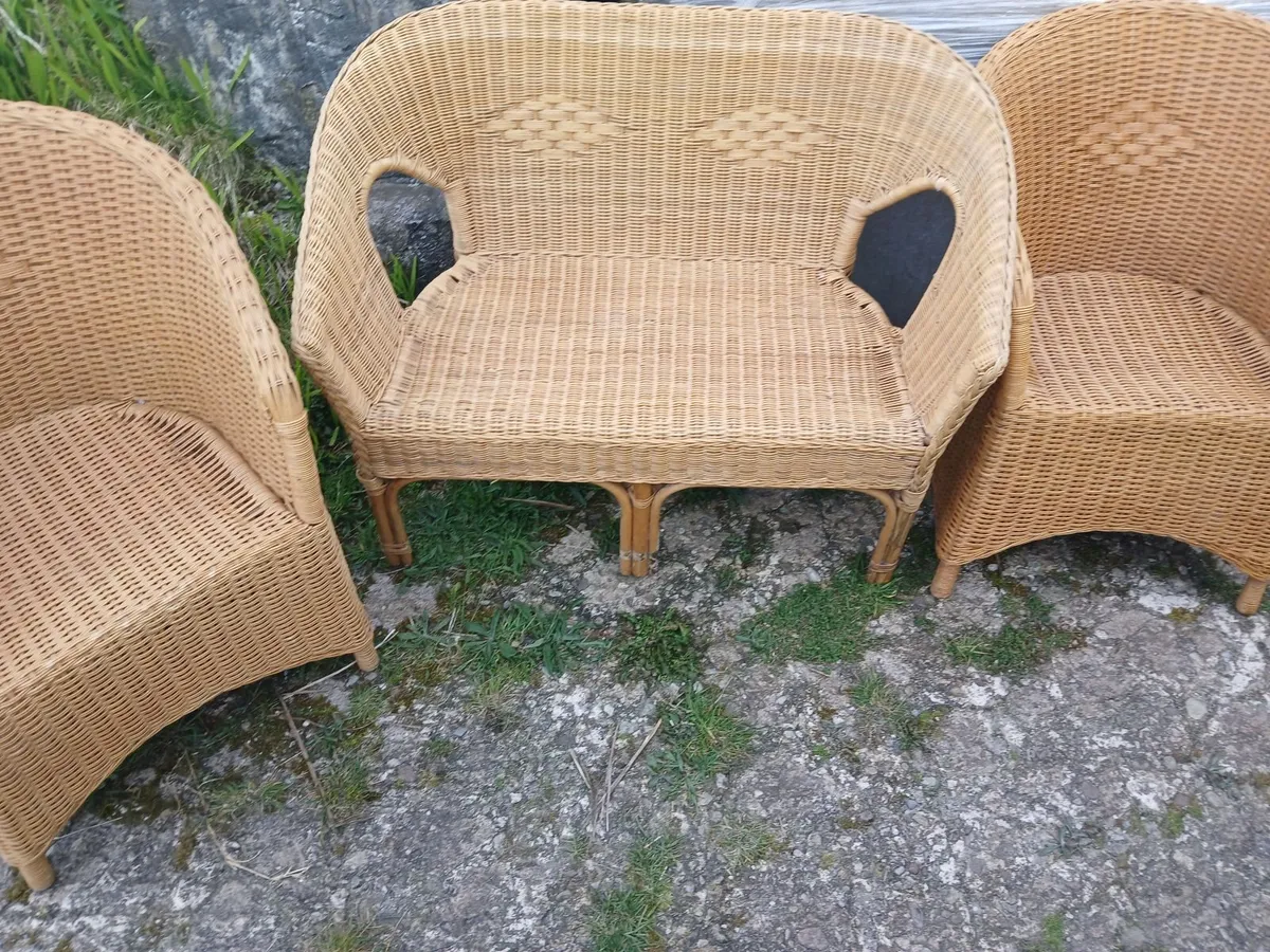 Patio chairs 💺 💺 💺....Caine...new lot ot (3).. - Image 4