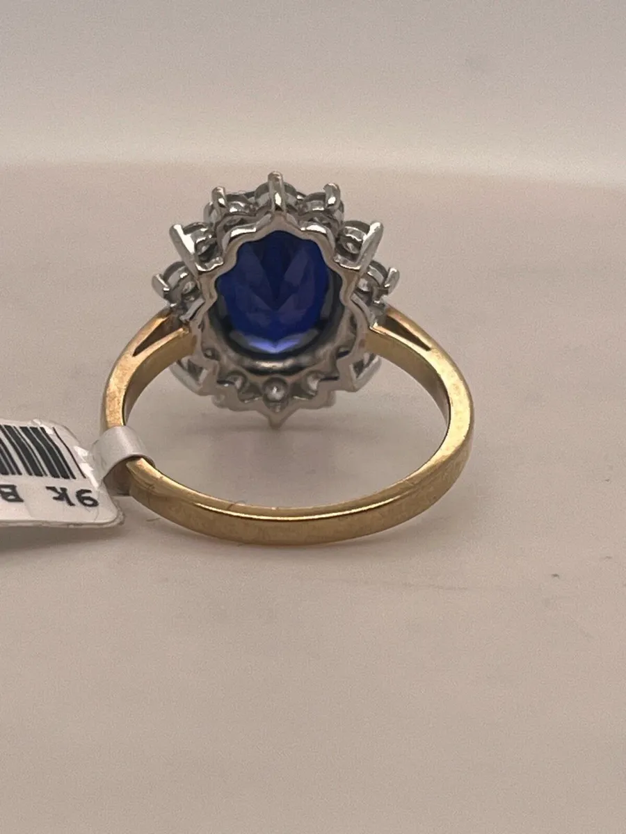 9k gold blue stone cz ring. - Image 4