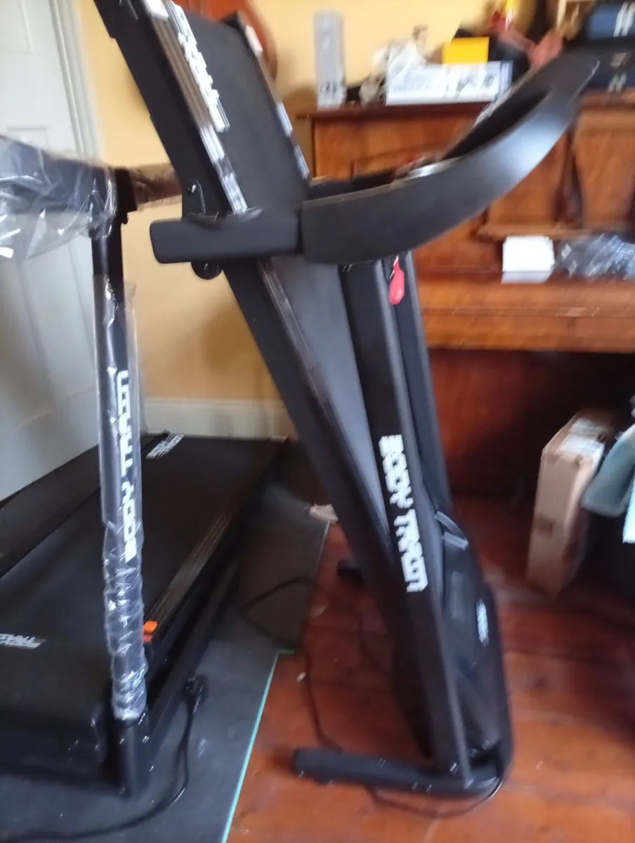 treadmill Body Train s105 - Image 1