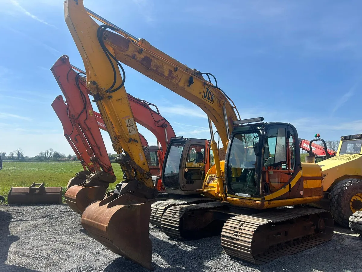 Year 2005 JCB JS130 - Image 1