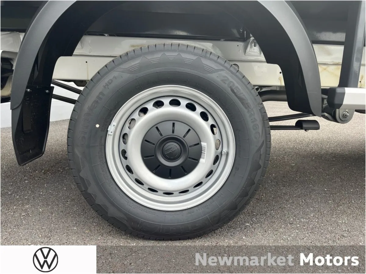 Volkswagen Crafter DROP SIDE PICKUP MEDIUM WHEEL B - Image 4