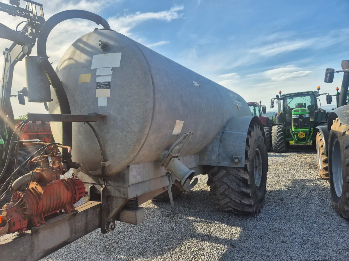 Slurry tank - Image 1