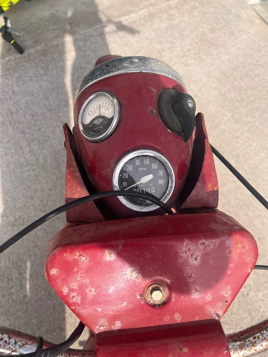 Vintage Bike - Image 3