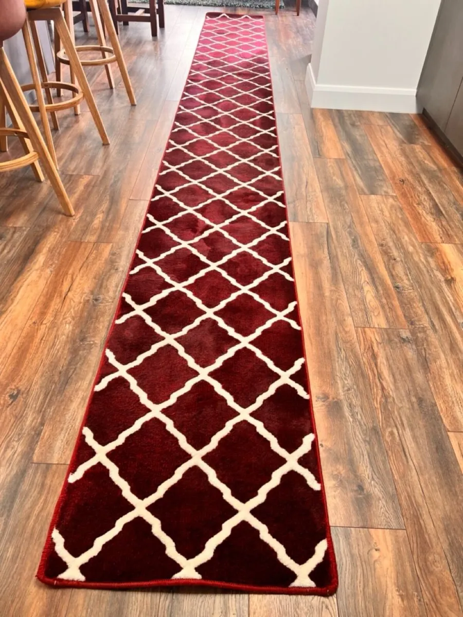 Toscana Hall / Stair Runner – Red Diamond Pattern - Image 4
