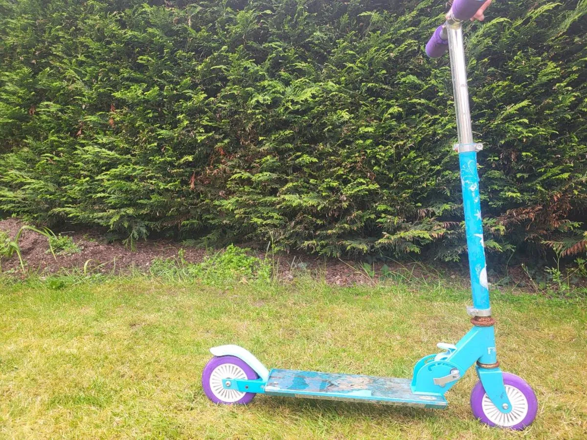 Scooter - Image 1