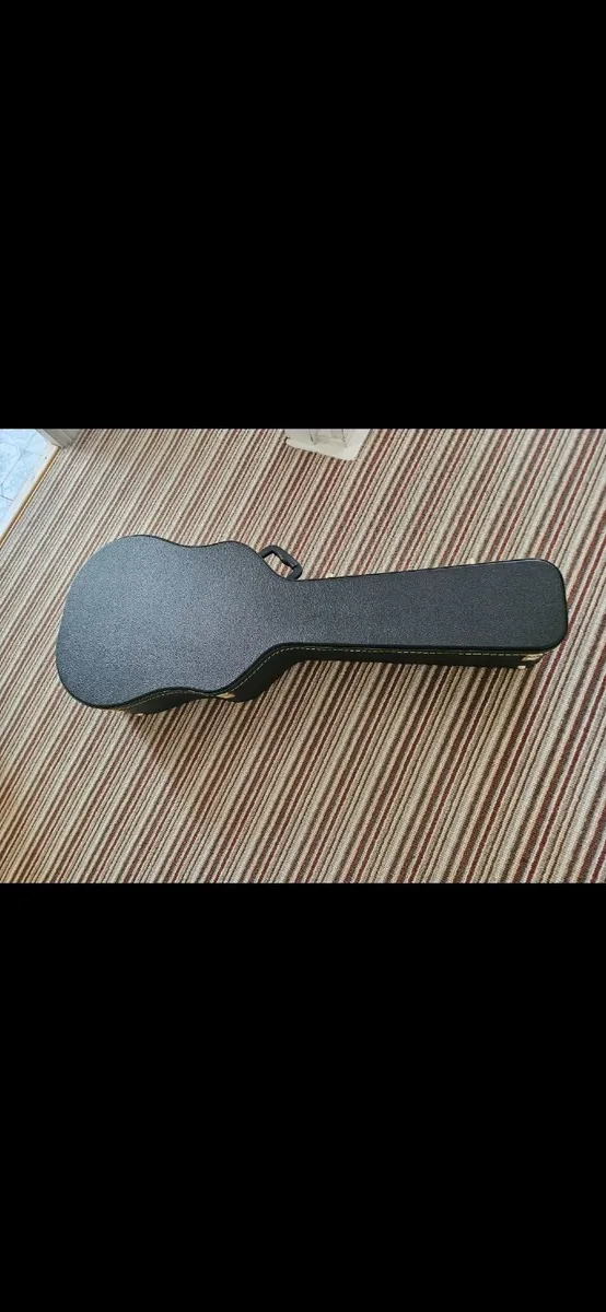 Guitar case - Image 4