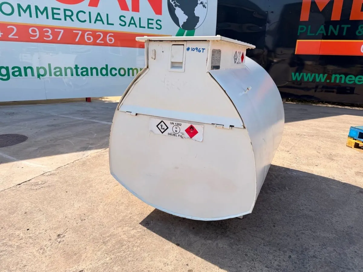 1000 LTR WESTERN BUNDED FUEL BOWSER..1096T - Image 3