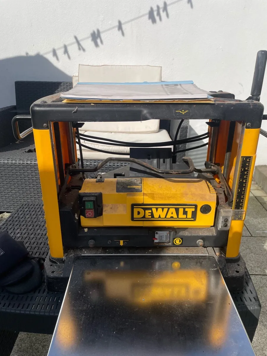 Dewalt thickness planer - Image 3