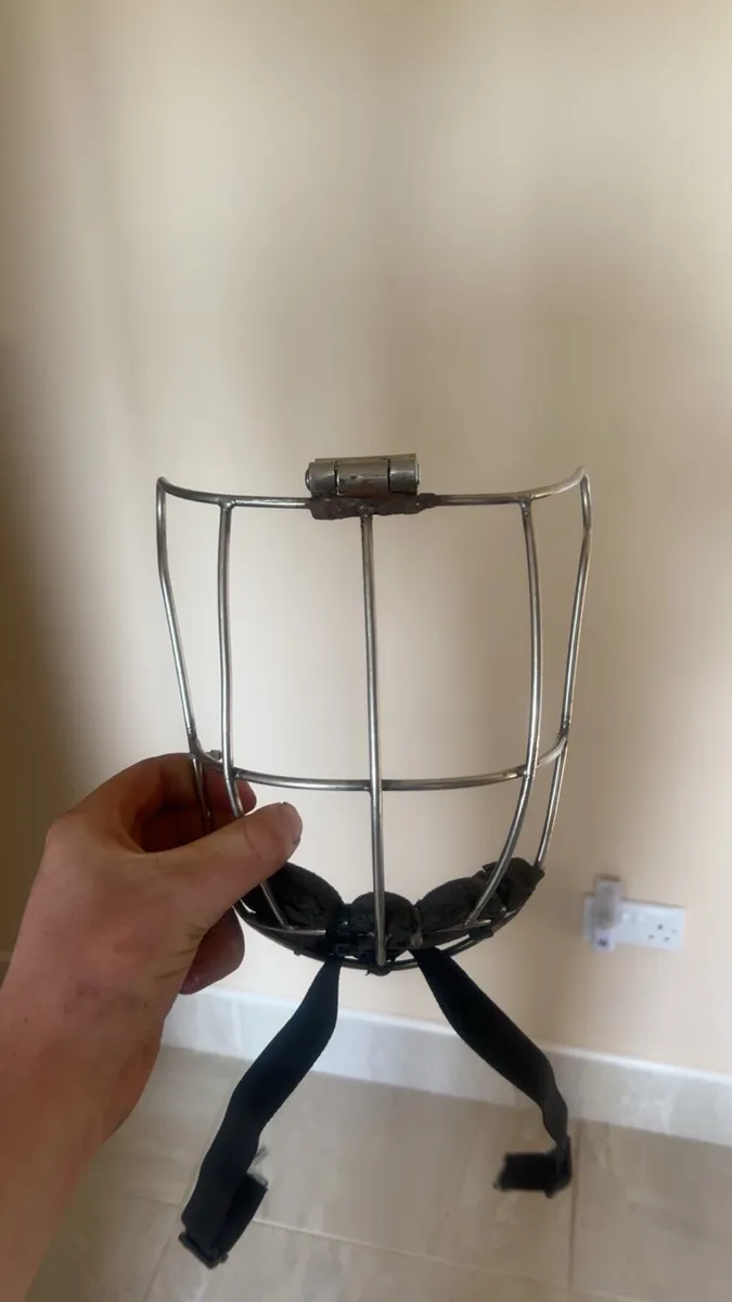 Oldstyle cleere guard - Image 1